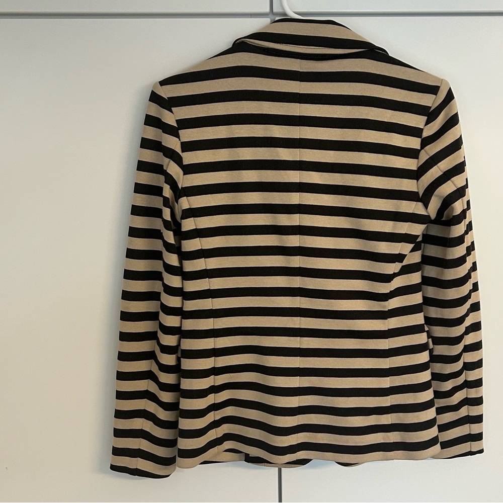 MaxMara Black and Tan Striped Tailored Blazer. size 10 - Picture 4 of 10